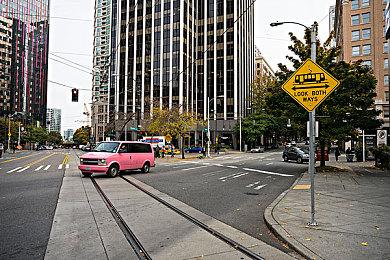 TapTap 游戏发布会预告解锁，期待《英雄联盟手游》超燃测试最新消息！